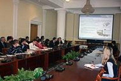 Эффективность внедрения ГЛОНАСС в работу сельхоз­предприятий обсудили в Орловской области.